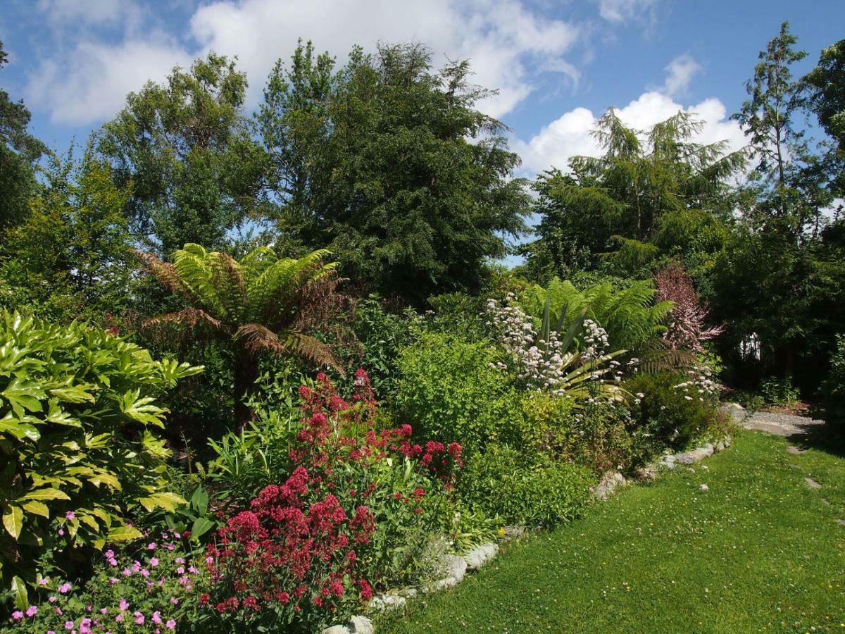 Ballycommane House & Garden Bed & Breakfast Durrus Exterior photo